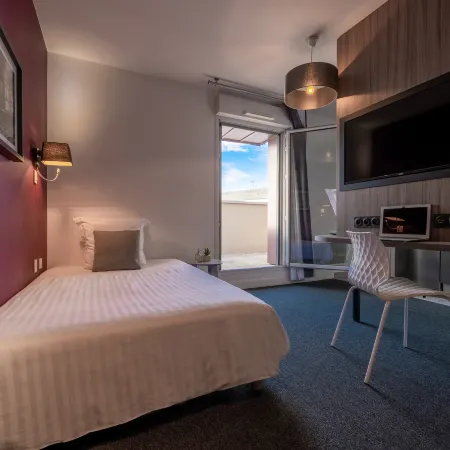 Nemea Appart Hotel Quai Victor Tours Centre