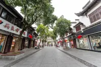 Floral Hotel ·Huayu Jincheng Hotel - pemandangan pegunungan