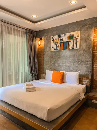 BaanMee Phuket near Chalong Pier Отели рядом с достопримечательностью «Aussie Divers Phuket»