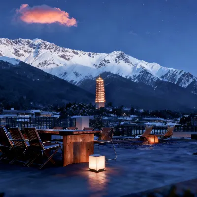 Wolan Yinshe Hotel (Dali Ancient Town Branch) Hotels near Marble Gate Scenic Area