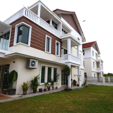 7BR Bungalow Tanjung Tokong WiFi Near Straits Quay
