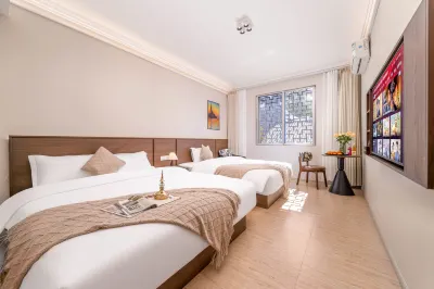 Good Friend Inn (Guilin Maternity and Child Bo'ai Hospital Baoxian Middle School Shop) Hotels near Piled Silk Hill