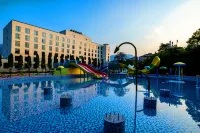 Hilton Garden Inn Zhangjiajie Tianmen Mountain - Water Park