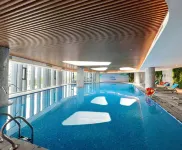 Alacarte Condotel Ha Long Bay - ที่มีสระว่ายน้ำ