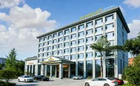 Mercure Realm Hotel (Danyang Government Pharmaceutical Vocational College Branch)