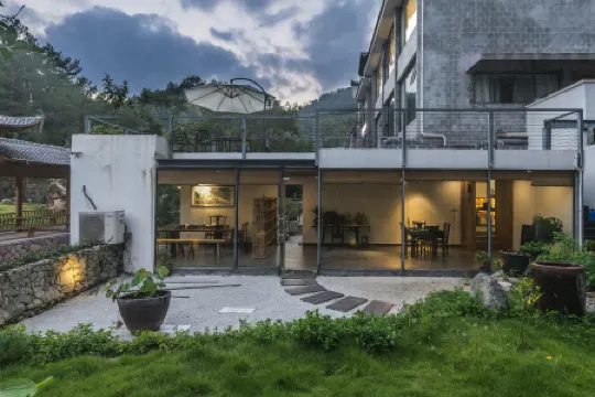 Floral Hotel· Hangzhou Migu Future Hotel