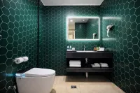 Hexie Preferred Hotel (Puyang Station Puyang Long-Distance Bus Station)