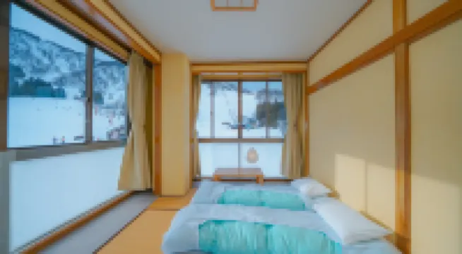 Yuzawa YUKITORA ski-in ski-out