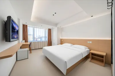 Xinjiyuan Business Hotel Jinzhou Yunfei Street Hotels in Ling River/Guta Night Market