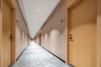 雲朵輕語飯店（贛州經開區萬達店） - 2 星級