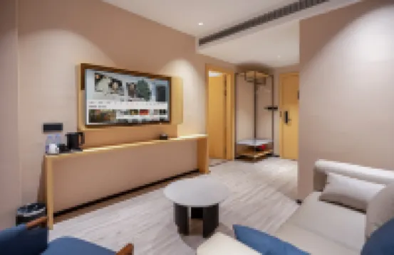 Elong Me Anlai Hotel（Wanda Plaza, Wangfujing Shopping Center, Bazhong City）