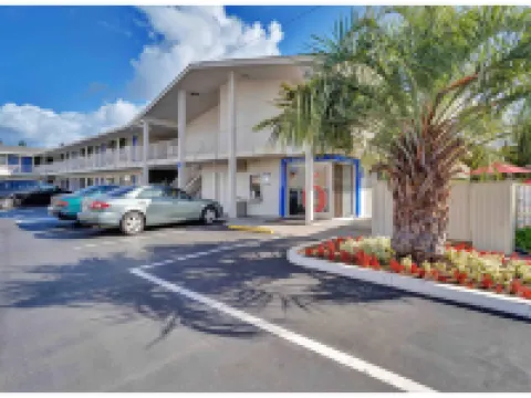 南加州聖羅莎 6 號汽車旅館（Motel6 Santa Rosa - South） 聖羅莎酒店