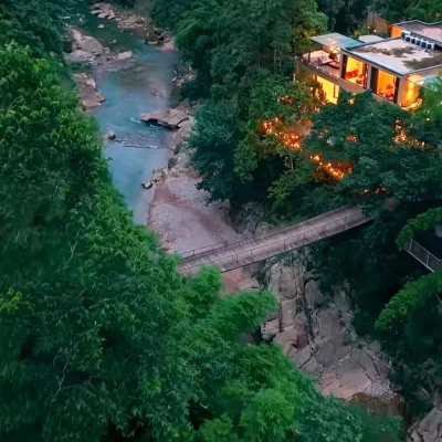 Shanyuxi · Natural Tea Healing Private Hot Spring & Mountain Spring Homestay Hotels near Chaping Scenic Area