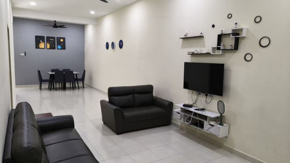 My Homestay Sitiawan Astronaut Space House 8 pax
