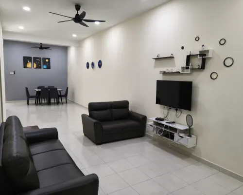 My Homestay Sitiawan Astronaut Space House 8 pax Hotels in Manjung
