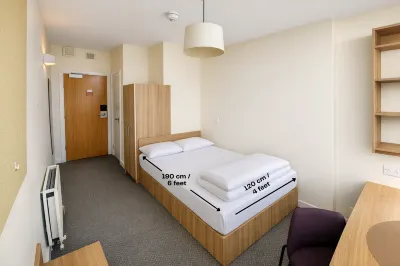 Destiny Student - Parkgate Hotel a 