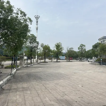 Ke  Du Hui  The hiliday inn