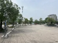 Ke  Du Hui  The hiliday inn - Parkering