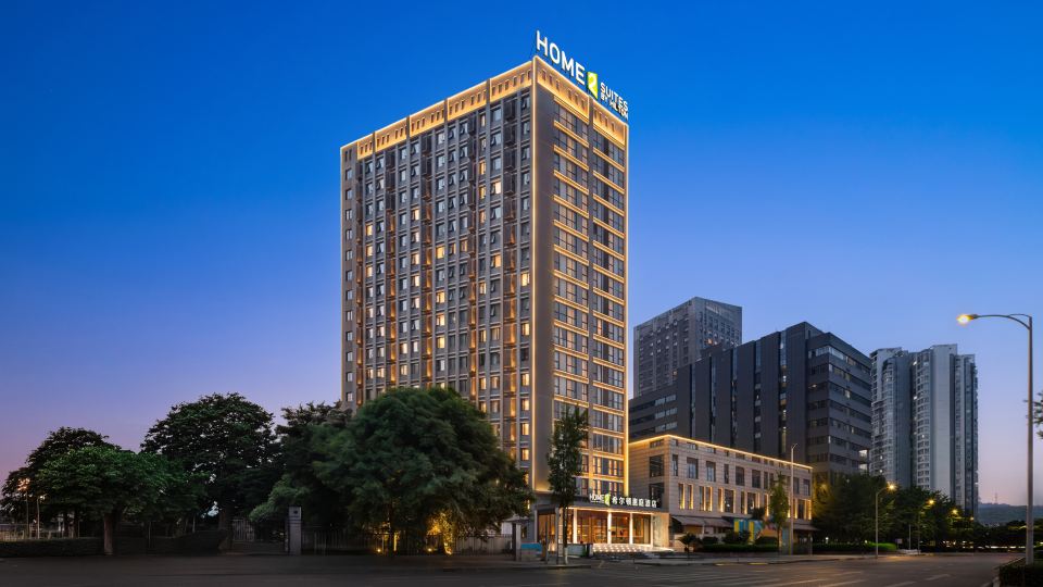 Chongqing North Railway Station Hilton Home Hotel