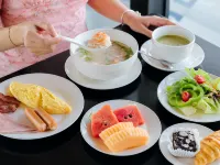 เรนทรี บูติก แอนด์ พูลวิลล่า โรงแรมใกล้ถนนคนเดิน ปากแพรก