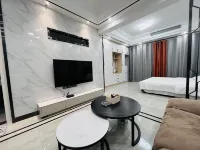Yunqili Movie Homestay (Xianghu Zhongyue Plaza Juren City) - Lãng mạn