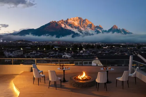 Amey Hotel (Lijiang High-Speed ​​Railway Station)