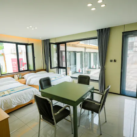 Liu Courtyard Homestay