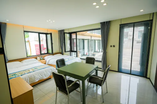 Liu Courtyard Homestay