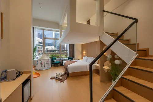 Guiyang Huaguoyuan Yuejin Homestay (Fangyuanhui Dolphin Plaza) - Bãi đậu xe