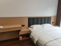 Zhuotong · Juxian Hotel - Bãi đậu xe