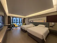 Maple, Longyan, Wanda Plaza