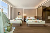 LANZHOU AIRPORT FLIPORT HOTEL - Family
