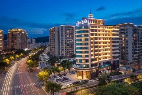 Nalati Hotel - 4-Star