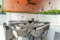 Sri Pelangi Villa KTV Room BBQ Swimming Pool 19 Pax by Stayrene - 別墅