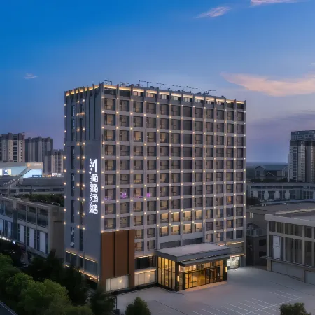 ‌Momo Hotel - Yingshang Wuyue Plaza Store‌