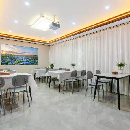 Huashili Hotel (Kunming Changshui International Airport T1 Terminal)