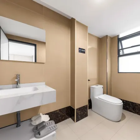 Xingelin Business Hotel