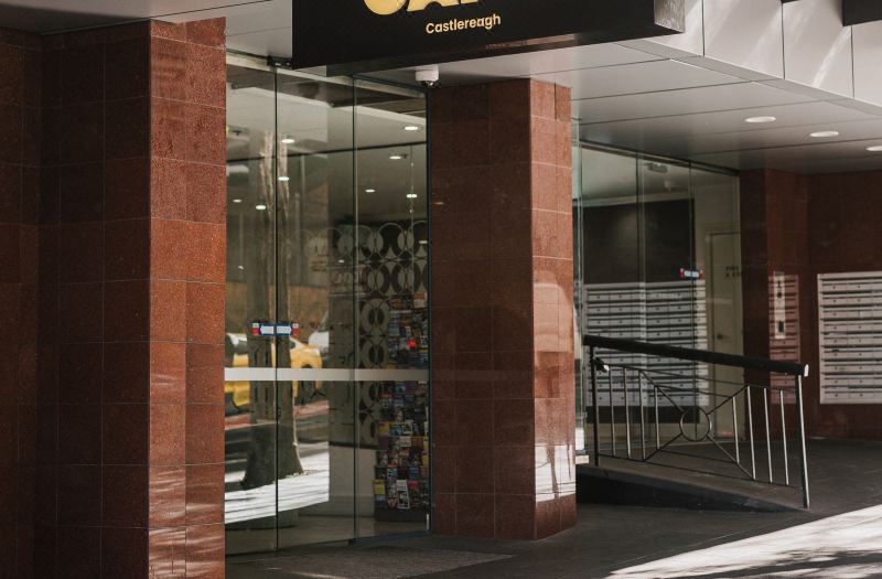 Oaks Sydney Castlereagh Suites