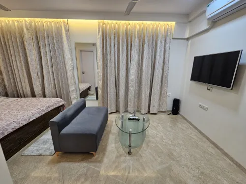 Cozy Studio Apartment | AC • Kitchen • Dining - Kitchens