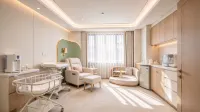 REZEN SELECT Hotel (Foshan Shunde Qinghui Garden Dongle Road Metro Station Branch) - 주차장