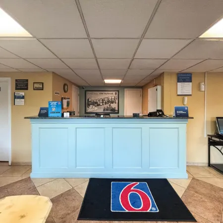 Motel 6 Old Saybrook, CT