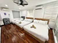Kelana Jaya Landed 22 Pax - Racing Game & Karaoke - near SS2 & Mid Valley - Villas