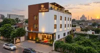 HOTEL TEN SQUARE - 5 Minutes from The Taj Mahal - Spa