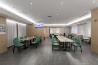 Yeste International Hotel (Hezhou Zhaoping Administrative Center) - พร้อมอาหารเช้า