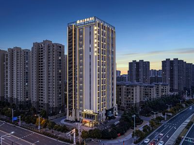 Jinjiang Metropolo Hotel (Xuzhou East High-Speed Railway Station Jinlong Lake Subway Station)