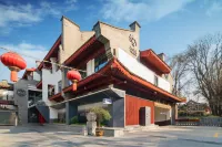 ZMAX滿兮飯店（西安大唐不夜城大雁塔地鐵站店） 西安科技大學（南院）附近的飯店