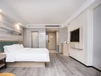 Qingmu Select Hotel (Changzhou Yancheng Xintiandi Park Subway Station) Hotels near Wujin