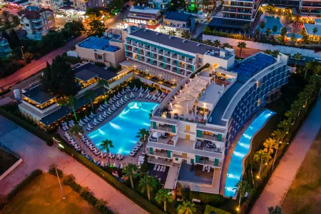 Tui Blue Barut Andız - All Inclusive - Adults Only Отели рядом с достопримечательностью «Храм Аполлона»