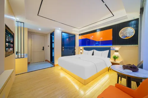 輕住.棲悅·輕酒店（普寧廣場萬泰滙店）