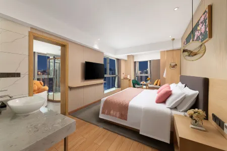 Yingyueju Hotel (Chongqing North Railway Station)